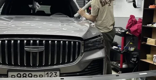 Автомобиль в зоне работ